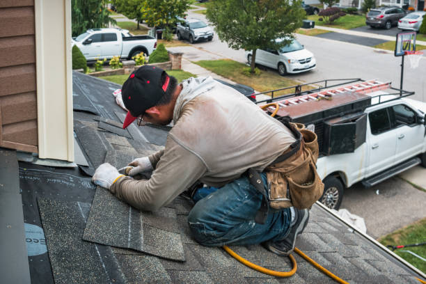 Professional Roofing technician working in Hildebran, NC